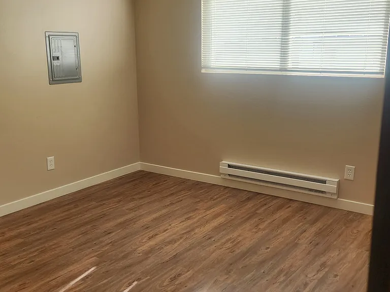 629 Glen St #3G — Photo 18