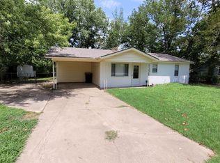 1004 A St, Barling, AR 72923