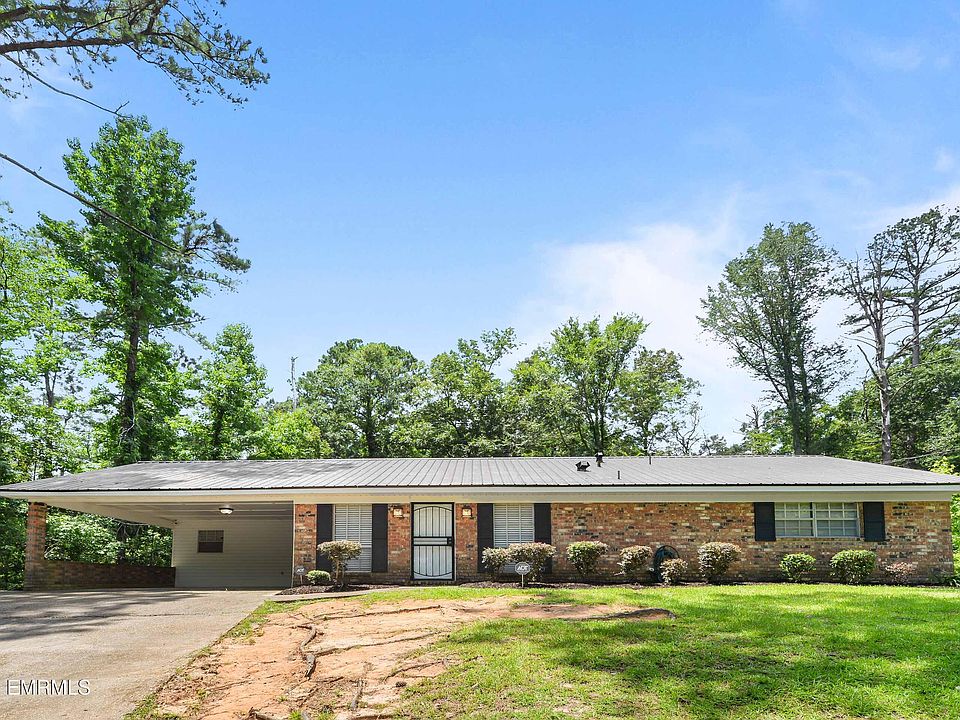 1st image of 3011 Oak Dr