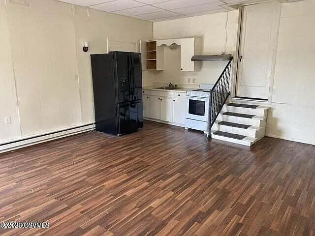 332 Fair St — Photo 3