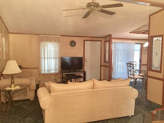 5th image of 304 Queen Mary Loop