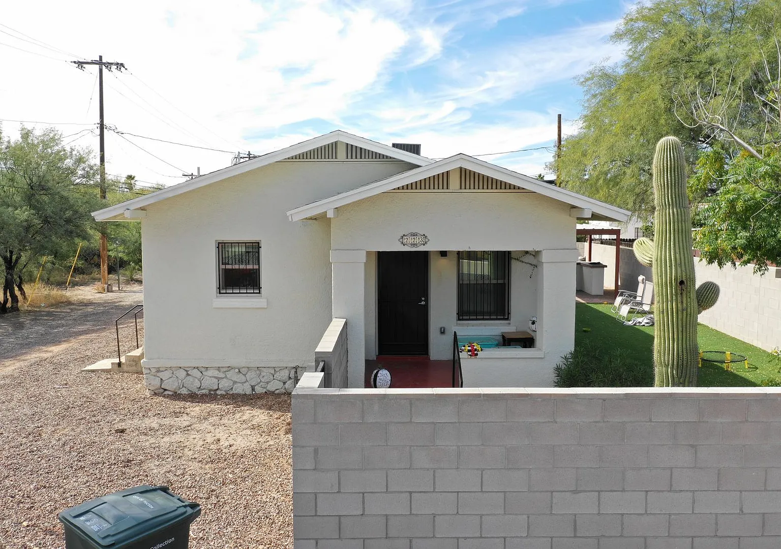 223 N. Mountain Ave. — Photo 1
