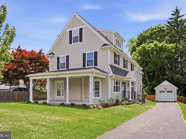 111 Saint Pauls Rd, Ardmore, PA 19003