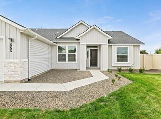 653 S Blackfoot Ave, Emmett, ID 83617