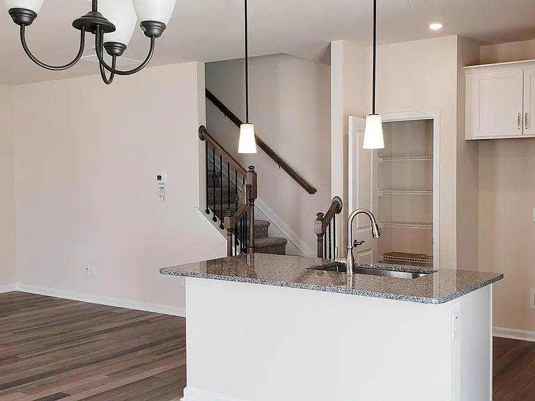 157 Woodford Reserve Ct — Photo 7