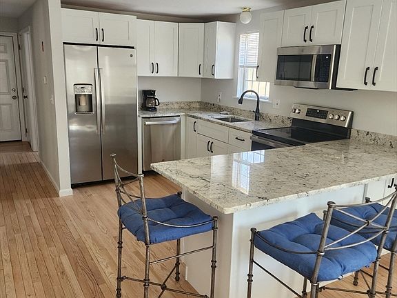 2nd image of 134 Great Hill Dr
