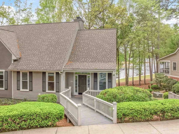 1011A Marina Cove Ln, Greensboro, GA 30642
