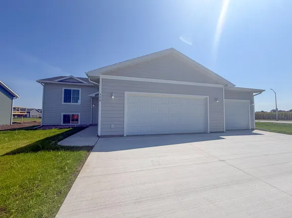 506 Cullen Ave, Volga, SD 57071