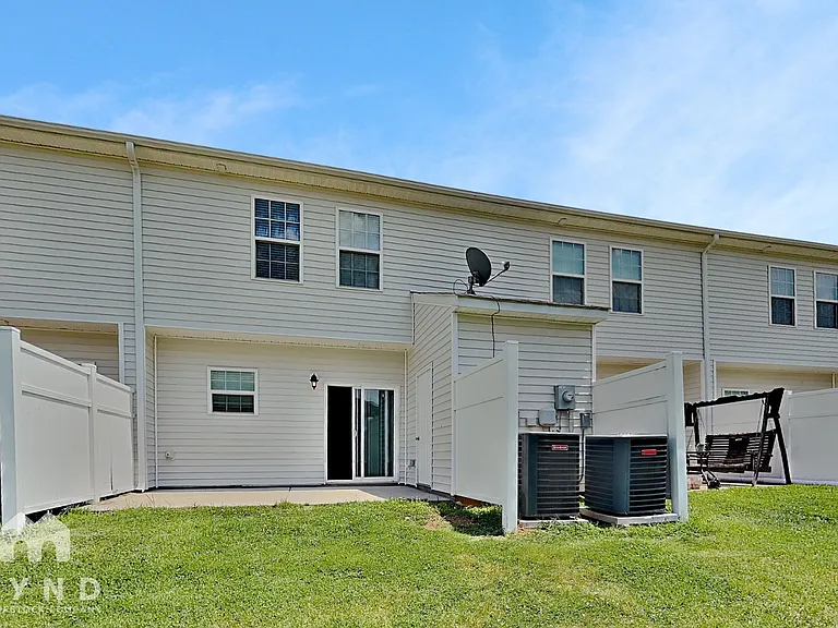 351 Halton Crossing Dr SW — Photo 16