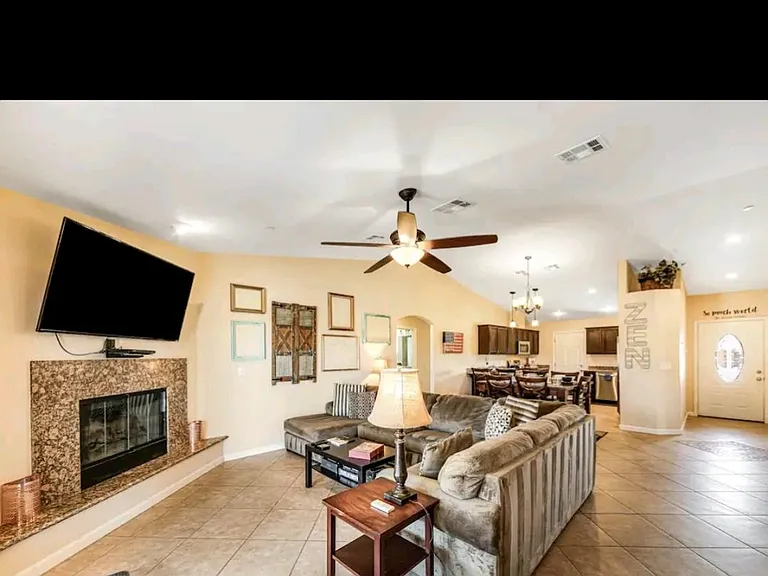 6585 Pine Spring Ave — Photo 1