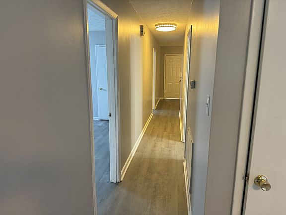 5th image of 1332 Centre Pkwy