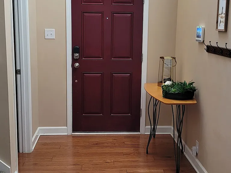 100 Grangers Ct — Photo 29
