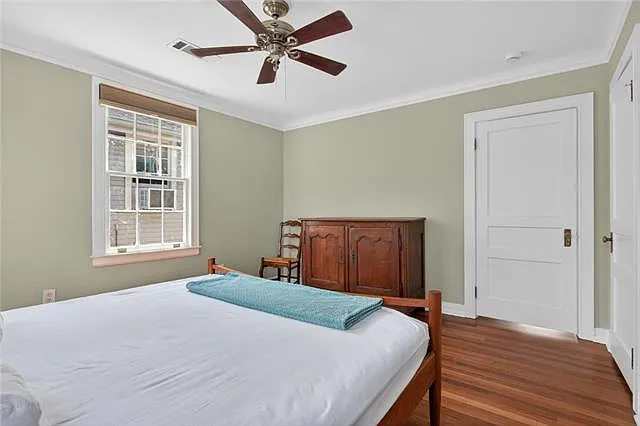 7933 Belfast St #UPPER — Photo 10