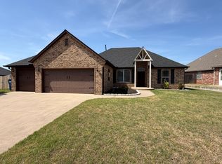 2300 Timbers Blvd, Shawnee, OK 74804
