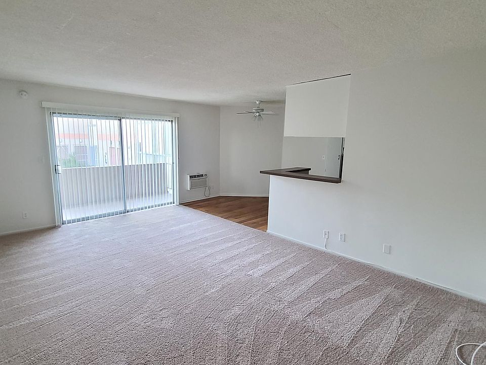 1st image of 21700 Roscoe Blvd #206