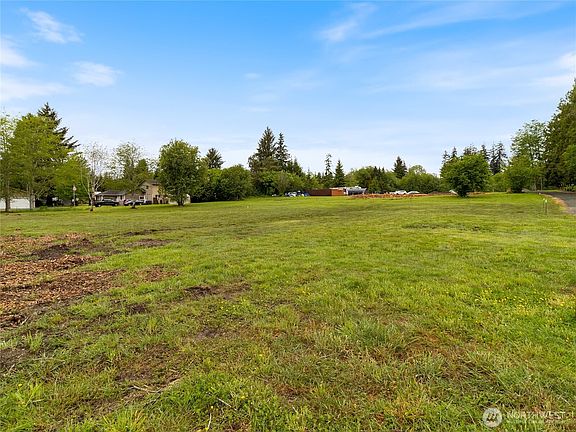 3rd image of 6620 River Road