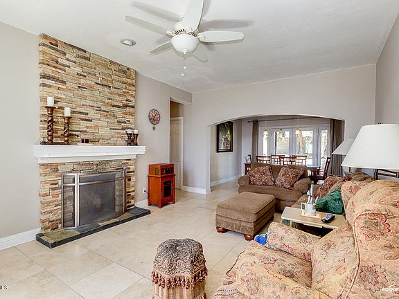 2nd image of 6644 E Juniper Ave