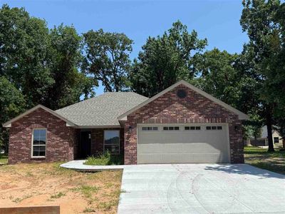 601 Oak Tree Ave, Perkins, OK, 74059