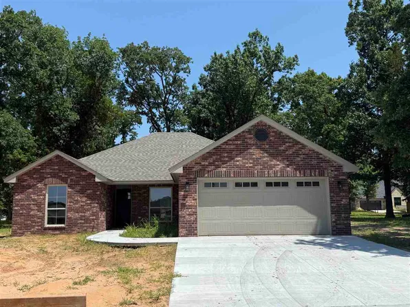 601 Oak Tree Ave, Perkins, OK 74059