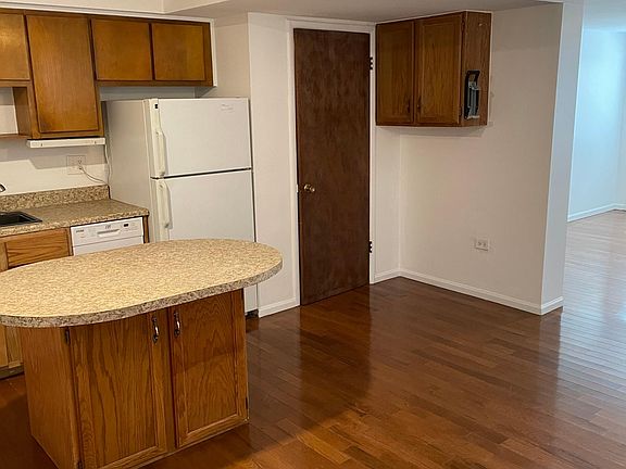 2nd image of 1152 York St APT B