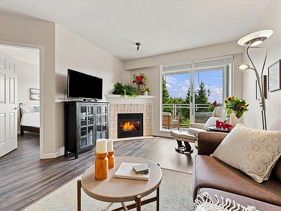 3rd image of 3629 Deercrest Dr #317
