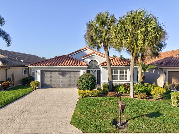 2nd image of 6991 Lismore Avenue