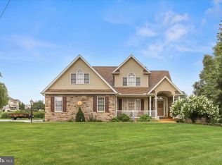 3758 Manor Ln, Chambersburg, PA 17202