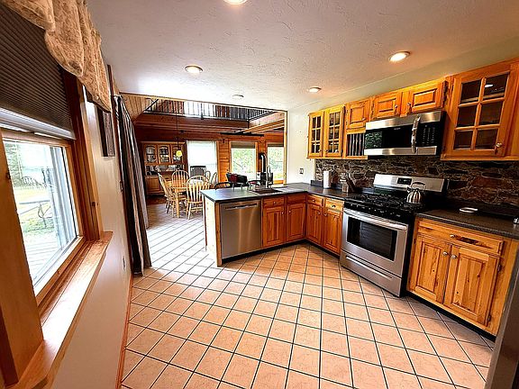 4th image of 17A Frenchs Mill Road