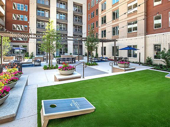 Ready to play a game of cornhole?
