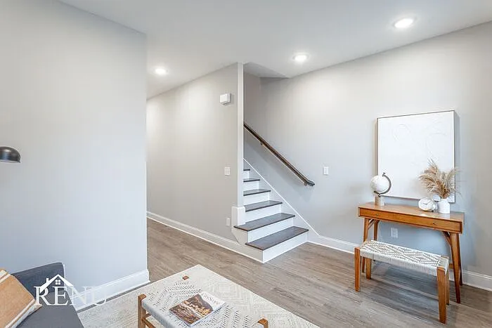 2363 E 18th St — Photo 6