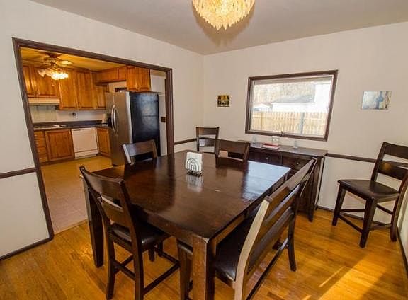 4th image of 4811 Balmoral Ct