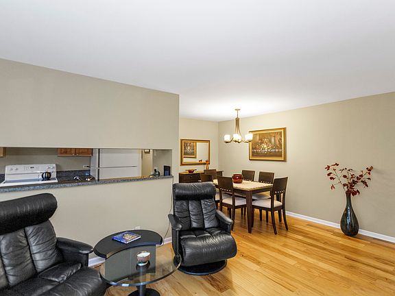 5th image of 1233 N Winslowe Dr Unit 204