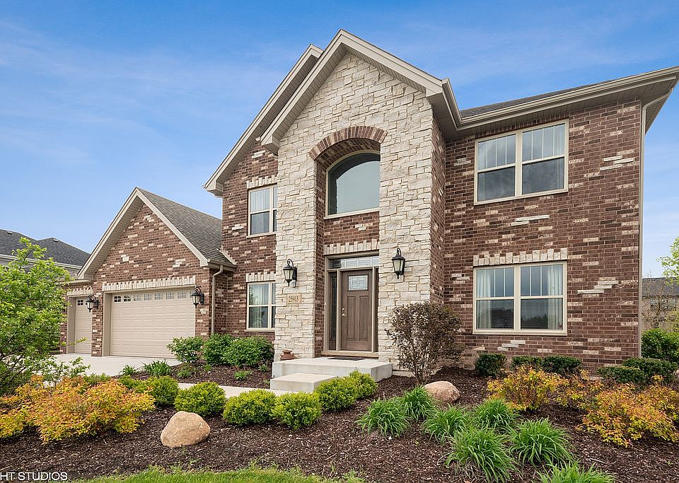 All 4 sides brick with stone