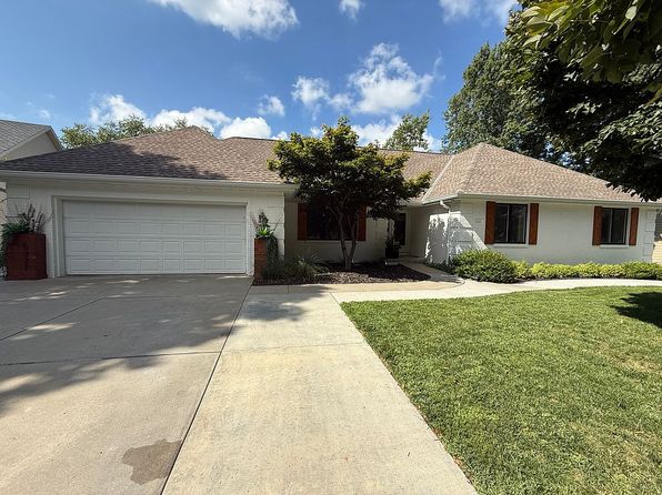 6321 Woodstock Ave