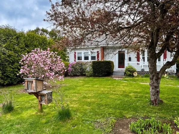 4 Myers Court, South Burlington, VT 05403
