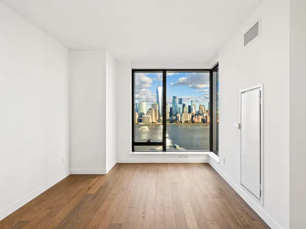 99 Hudson Street image 9 of 18