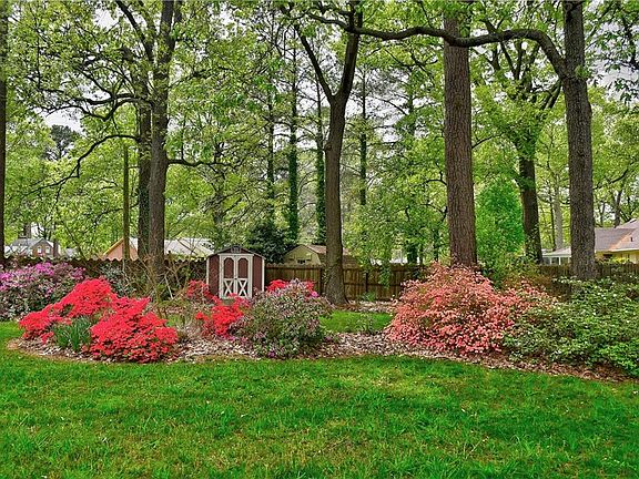 5th image of 4729 Chalfont Dr