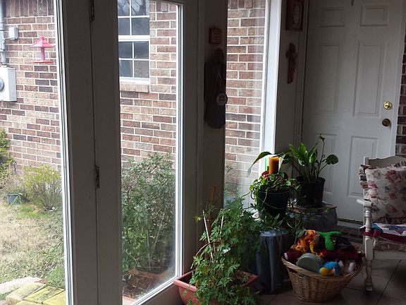 3rd image of 2404 Post Oak Dr
