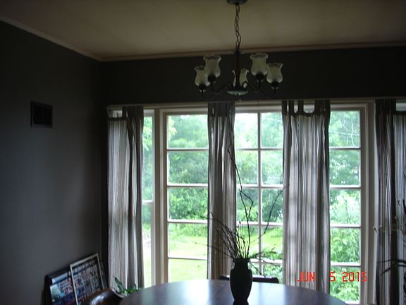 5th image of 102 N Iron St