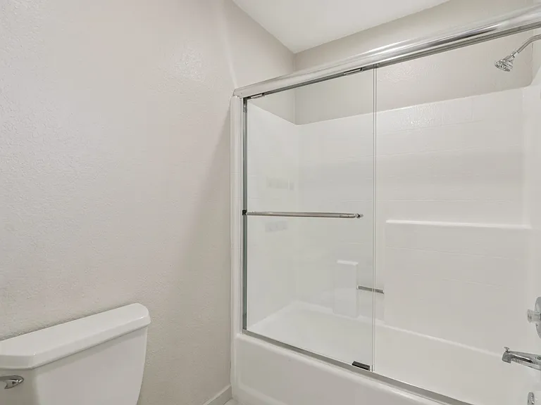 626 E Verdugo Ave #L — Photo 5