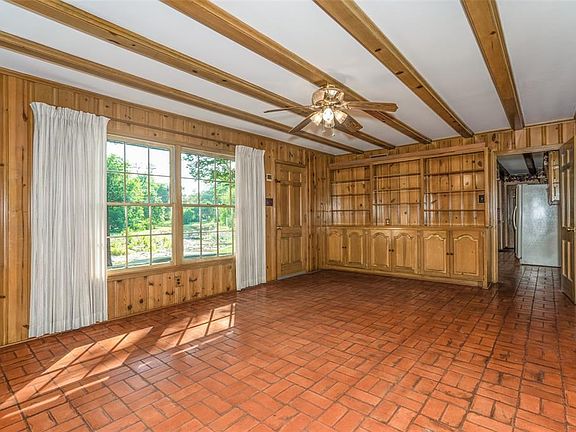 5th image of 12311 Wood Manor Cir