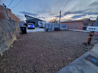 2424 Dora Ave NW, Albuquerque, NM 87104