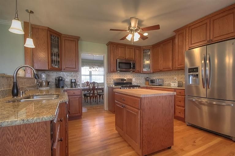 1st image of 541 Meadow Ln