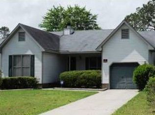 1422 Rougemart Dr, Fayetteville, NC 28304