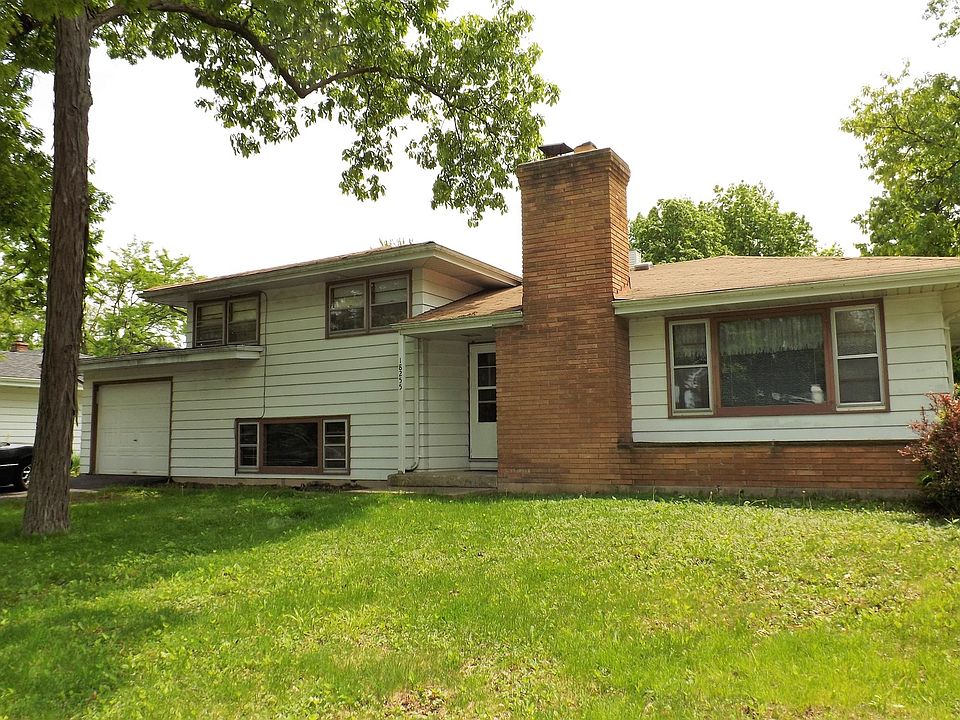 1st image of 18255 W Lindenwood Dr