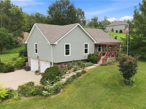 1807 N Elsea Smith Rd, Independence, MO 64056