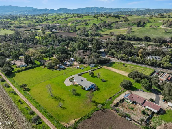 2465 Grand Ave, Los Olivos, CA 93441