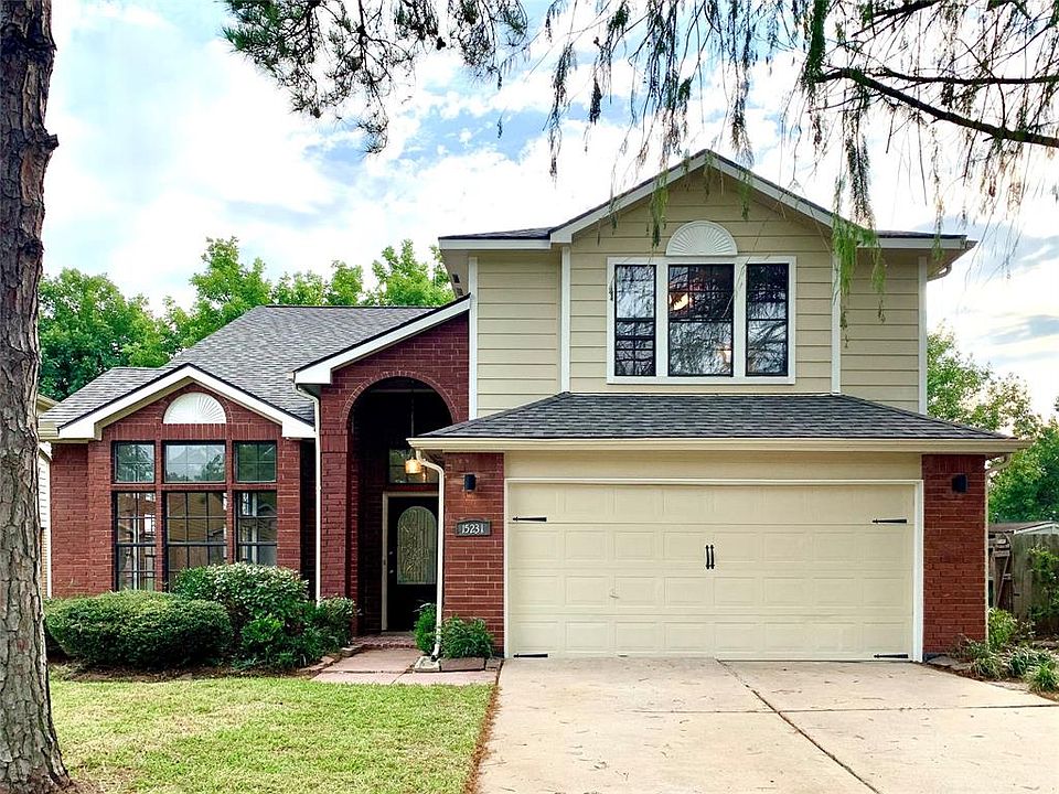 1st image of 15231 Hillside Park Way