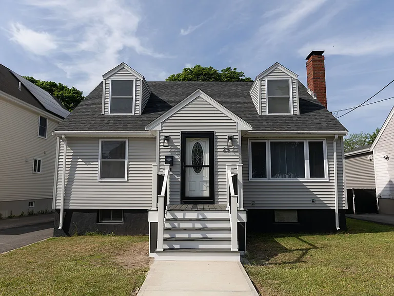 25 W Milton St — Photo 22