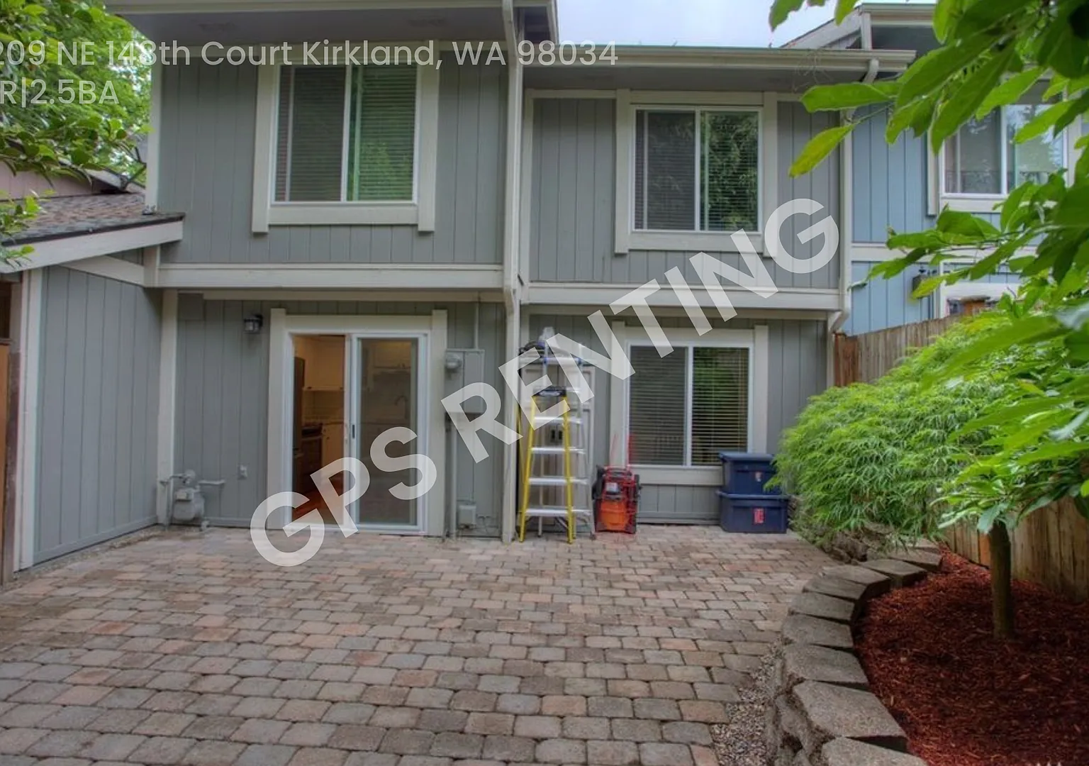 Fully Remodeled Kirkland Gem in an Unbeatable Location! — Photo 2